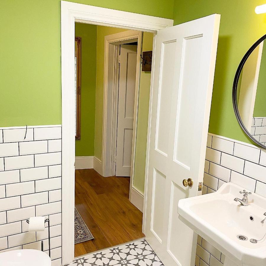 No. 1 Bridge Street Apartment Уестпорт Екстериор снимка